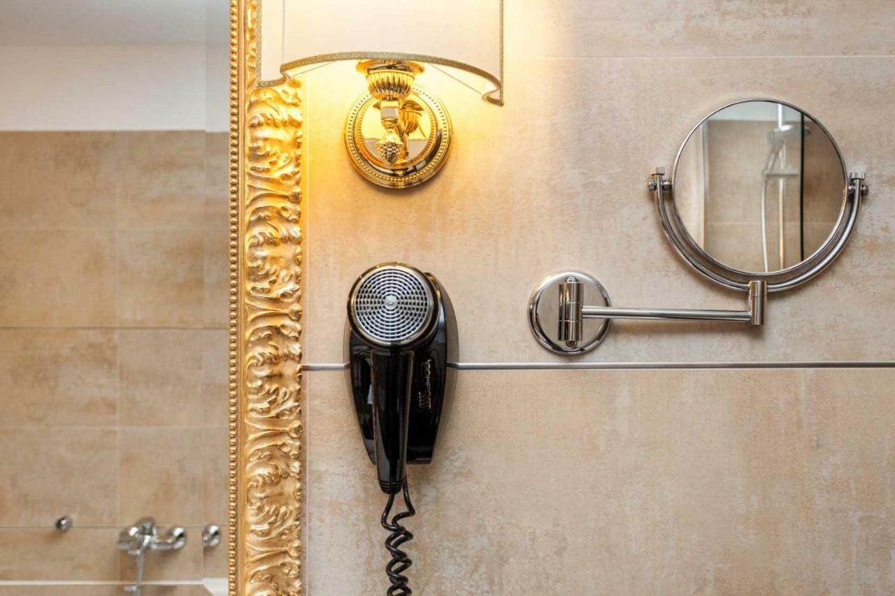 Hotel Leon D'Oro Rovereto  Kültér fotó