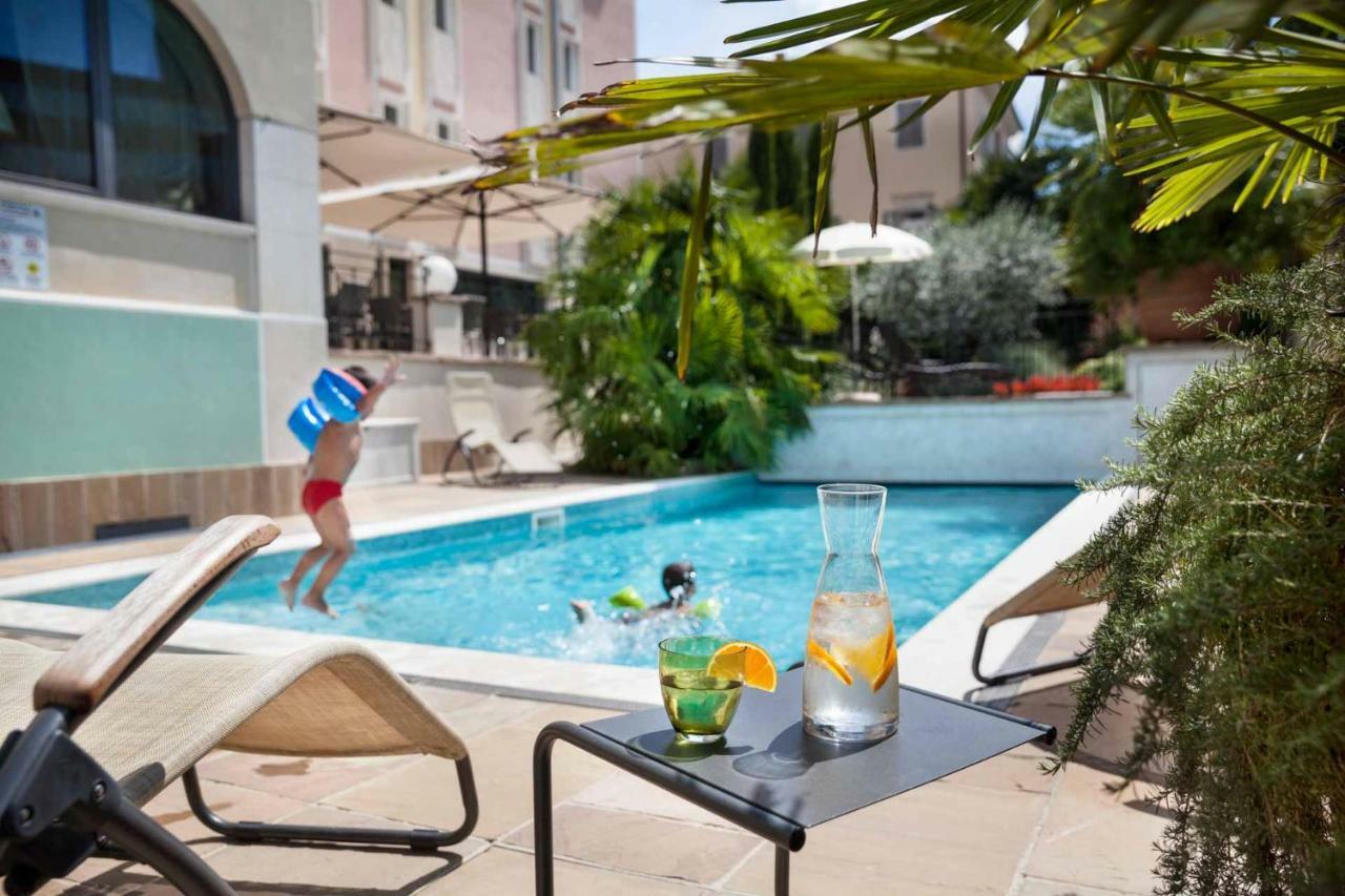 Hotel Leon D'Oro Rovereto  Kültér fotó